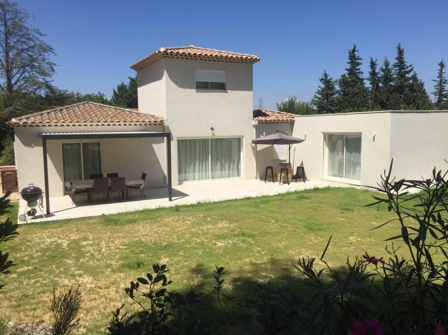 Villa Familiale 9 Pers Cabries Entre Aix Et Marseille 5 Min Gare Aix Tgv 15 Min Aeroport Mp Extérieur photo