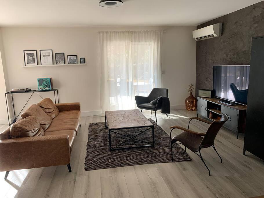 Villa Familiale 9 Pers Cabries Entre Aix Et Marseille 5 Min Gare Aix Tgv 15 Min Aeroport Mp Extérieur photo